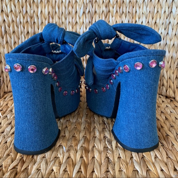 New Sugar Thrillz x Dolls Kill Strike a Pose Denim Platform Heels - Picture 8 of 9